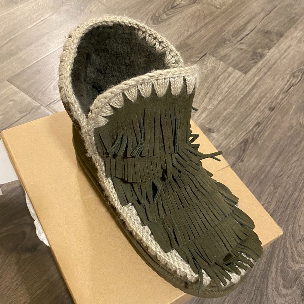 Mou Boots with Green Fringe